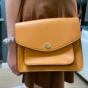 New awesome crossbody purse.